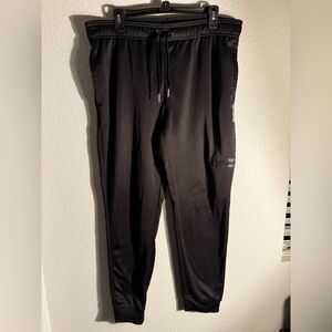 Reebok Men's Black Joggers with Side Pocket Size Medium